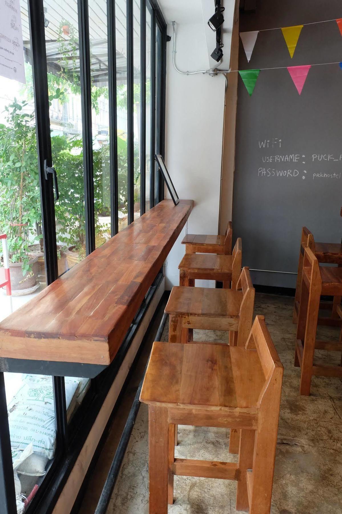 Puck Hostel Bangkok Exterior foto